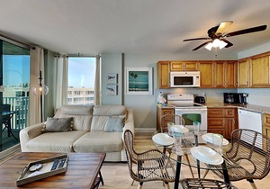 Estero Beach & Tennis 907A | Beachfront + Resort-Style Amenities