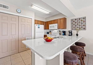 ETW 5004: Beachside Memories - Indulge in Beachfront Serenity Today!