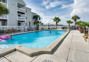 Excellent Ft. Walton Beach Location + Pool & Beach Access!
