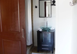 Experience the passion of hospitality, cleaning, and good location!