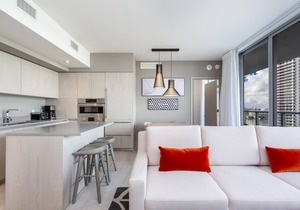 Family 3 bedroom Hyde Beach House Miami 22th floor