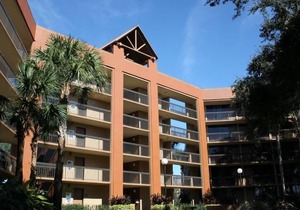 Family and Friends Vacation! 2 Spacious Units, Near Air Force Fun, Pools, Shuttle