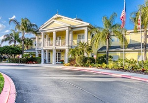 Family Friendly condo minutes from Disney!!