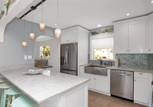 Family/Pet Friendly Venetian Shores Home