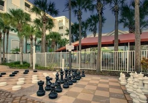 Florida Escape! 4 Amazing Queen Units for 16 Guests, Pool, Many Amenities