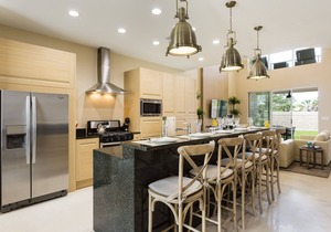 Furnished 3 Bedroom Villa Next to Disney, Free Parking & Wi-Fi