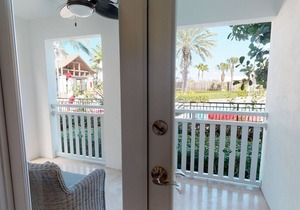 Gated Luxury Resort with Private Bayside Marina - Marlin Bay Resort & Marina