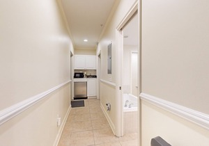 Getaway near the beach with central AC, shared pool, free WiFi