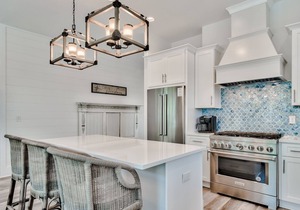 GOLF CART! Walk to Beach - Private Pool with Grill! 4 Bikes!