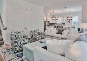 GOLF CART! Walk to Beach - Private Pool with Grill! 4 Bikes!