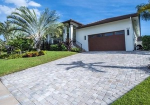 Gorgeous and Updated, 3-bedroom, Plus den, 2 1/2-bathroom, Waterfront Home...