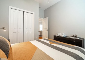 Grand Oaks Bungalow in the Heights