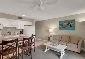 Ground floor, Across from the Beach, Free Beach Service, Pool