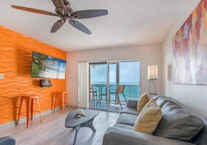 Gulf front - WIFI - Amazing views - Modern Furnishings - Leonardo Arms