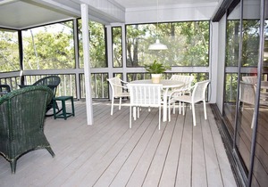 Gulf Pines Sanibel Island Vacation Rental Home with Community Pool