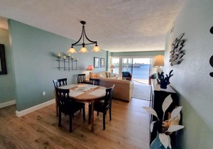 Hickory Bay West by IPG
