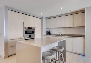 High Floor 2BR -2 BA - Resort Fees & Parking Incl