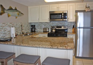 *Immaculate Ocean Front Condo w/great Rates at the Sunglow* in Daytona Beach