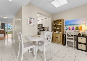 Isla Del Sol Bay View Retreat: Ground Floor 12-143