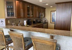 Islamorada 3/2 condo. Futura Yacht Club Dockage, swimming pool, sunsets