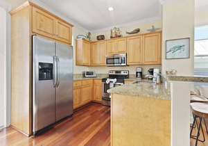 Islamorada home in Anglers Reef with Ocean Views, Dock, Com Pool & Private Beach