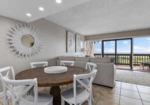 Island House A209 condo