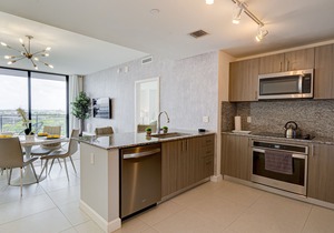 JC811 Downtown Doral 1 Bed & 1 Bath