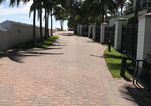 King Size Studio with Kitchenette, Steps Away from Bal Harbour Beach