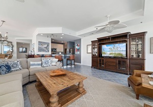 La Playa 1103- Beach Front Views with Wrap-Around Terrace!