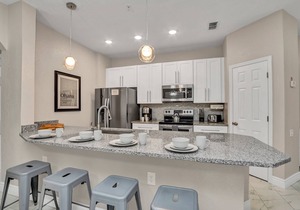 Last Minute Disney Getaway! Themed Bedrooms & Private Balcony. Book Now! #39420