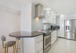 Luxurious 2 bedroom/Full Ocean View Tides-CS56