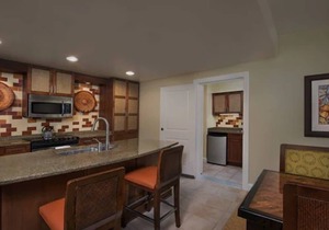 Luxurious 3 bedroom/3 bath at Marriott's Lakeshore Reserve. Book Now!