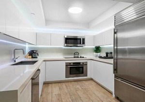 Luxurious Private Condo at 1 Hotel & Homes -945