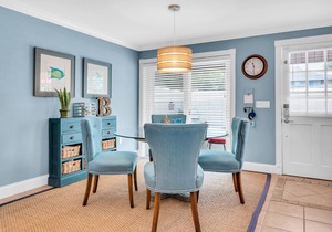 Luxury 2 BR / 2BA Cottage Style Condominium ~ Professionally Decorated