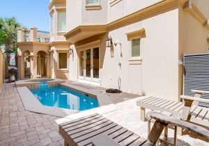 Luxury Awaits! Private Pool & Hot Tub