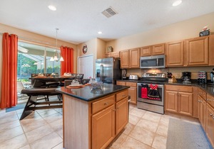 Luxury Home - 5 Minutes From Disney - Star Wars Theatre!