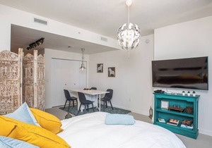 Luxury Studio Apartment in Downtown Doral