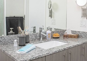 Luxury Studio Apartment in Downtown Doral