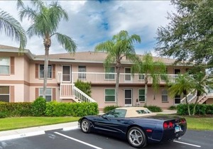 Mainsail (2-Bedroom Condo) with Pool by RedAwning
