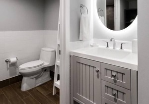 Making The Best Memories Along The Way! 2 Comfortable Units, Pool, Free Parking