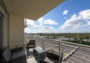 Modern 1 Bedroom Midtown Miami with FREE Parking
