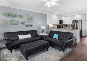 Modern & Updated, Gulf-Front, Steps to the Beach + Free Attraction Tickets!