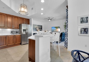NAPLES BAY RESORT I-205 - Coastal Condo in Downtown Resort Complex