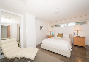 Netherland Renovated 2br/2ba on Ocean Drive