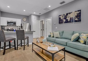 New 1/1 :Loft Minutes From Heart of Tampa -Unit C