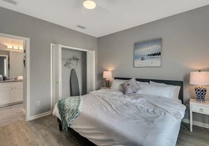 New 3/2 Duplex Minutes From Heart of Tampa -Unit B