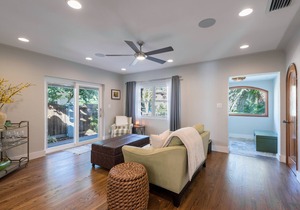 New Listing - Old Northeast Cottage with Studio - Gorgeous Finishes - Sleeps 5