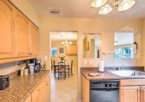 NEW! West Palm Beach Escape Near Bars, Food & Golf