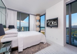 Oceanfront 2+Den/2.5 at W South Beach