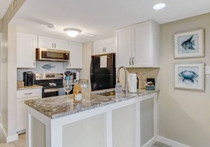 Oceanview Sand Dollar Villas Condo | Balcony | Pool